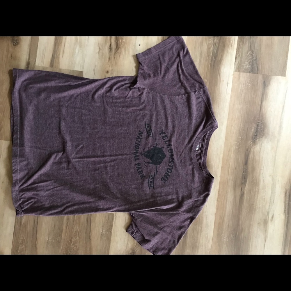 Men’s XL North Face T shirt.
